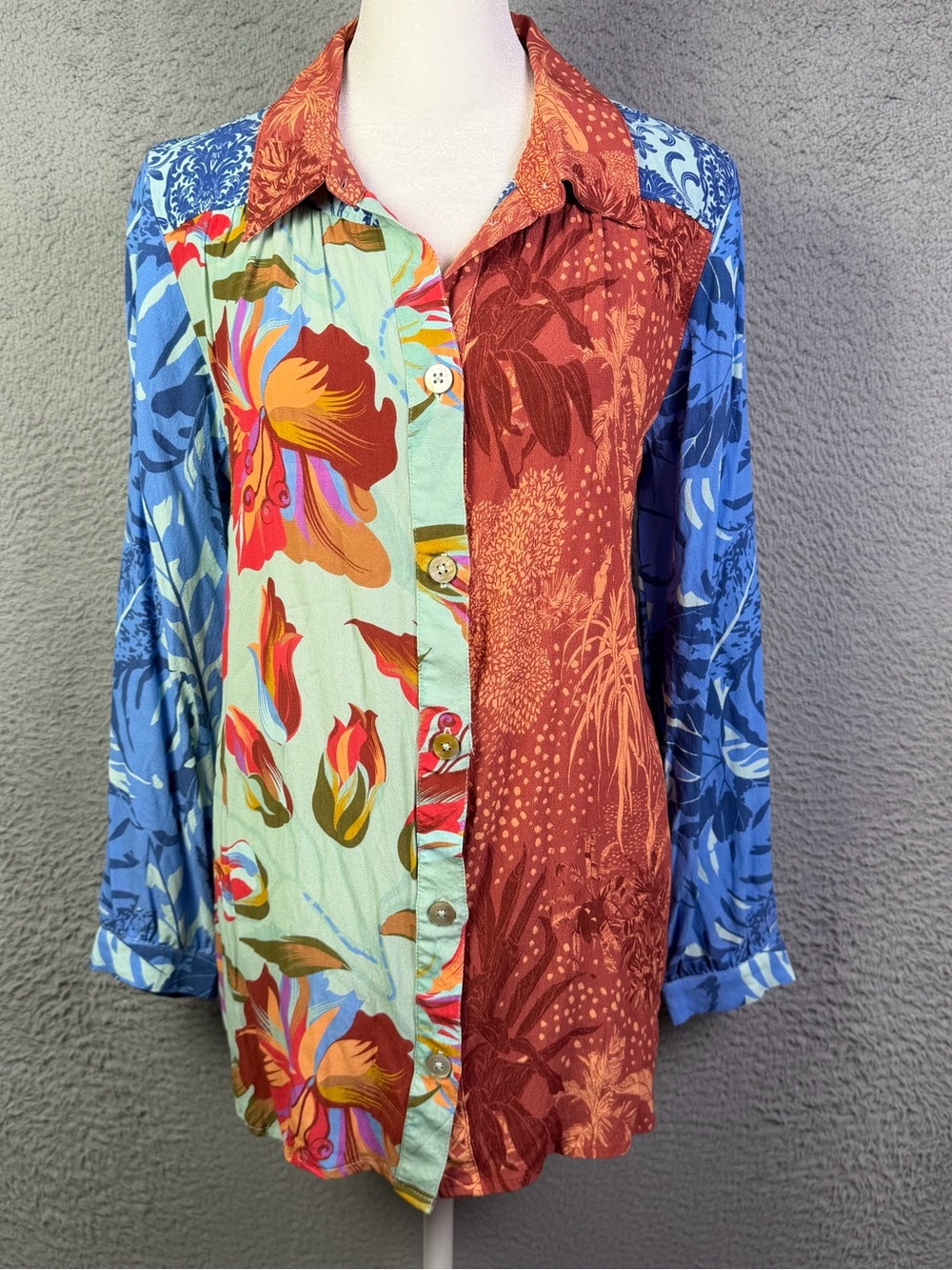 Soft Surroundings Hermosa Tunic Blouse Womens Medium Colorful Patchwork Floral